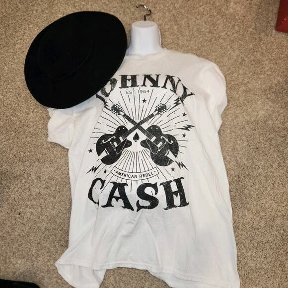 Nwt Altar'd State Johnny Cash Destressed Tshirt White L/XL - Picture 1 of 7